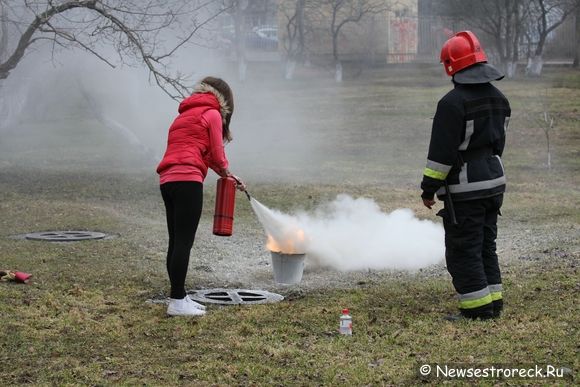 В школе № 324 прошли пожарные учения