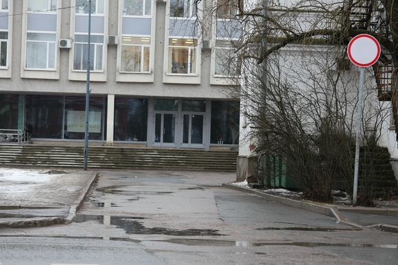 У администрации поменяли дорожные знаки У администрации поменяли дорожные знаки