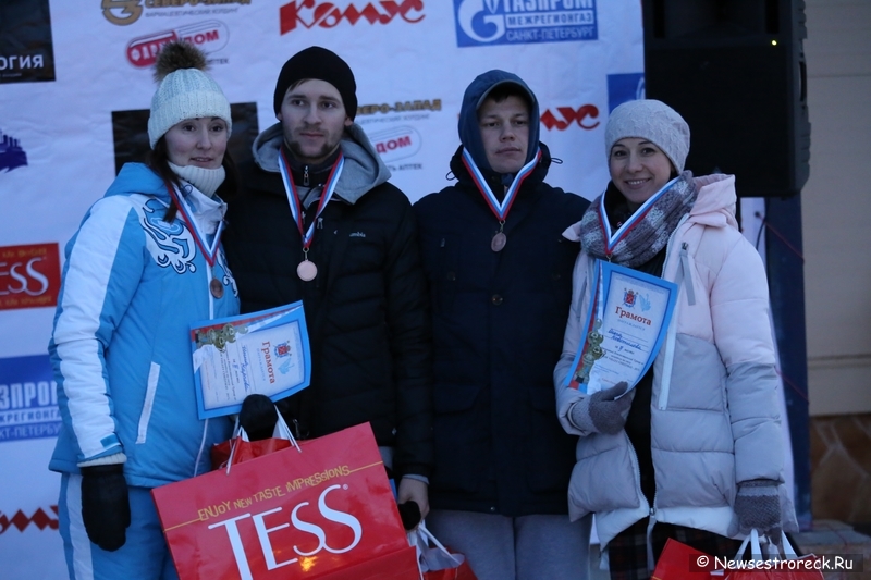 В Сестрорецке состоялся турнир по волейболу на снегу «Snow Volley Christmas-2015»