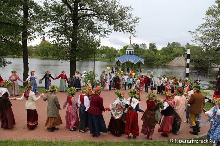 Народный праздник "Троица" прошел в Сестрорецке