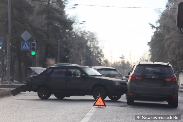 Внимание! Розыск очевидцев ДТП в Курортном районе