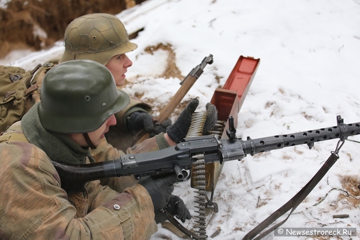 В Сестрорецке состоялась военно-историческая реконструкция "Западный фронт"