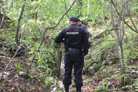 У Шалаша Ленина искали заблудившуюся женщину